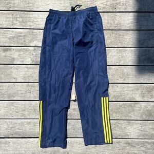 Item 19 Adidass Track suit pants, same on back Size L